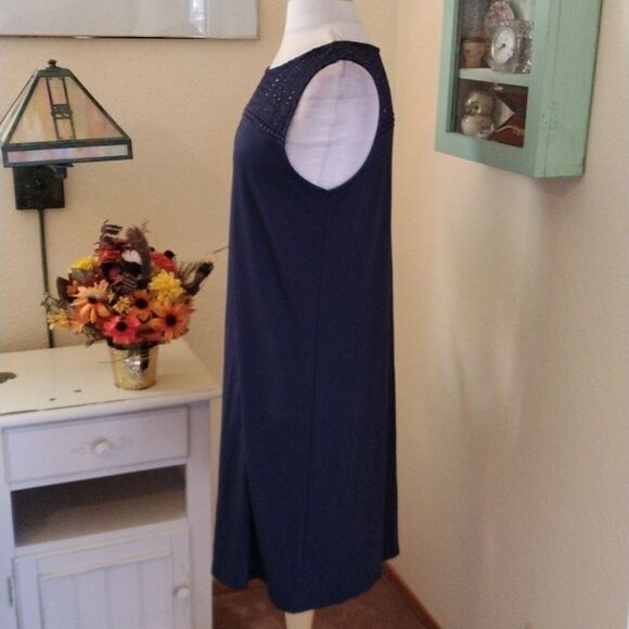 Market & Spruce Knit Shift Dress - Picture 4 of 9